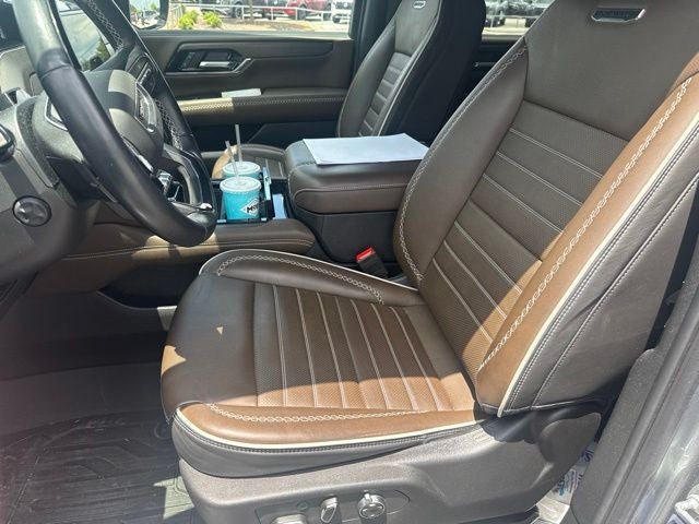 2025 GMC Yukon Denali Ultimate