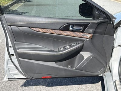 2017 Nissan Maxima Platinum