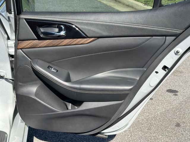 2017 Nissan Maxima Platinum