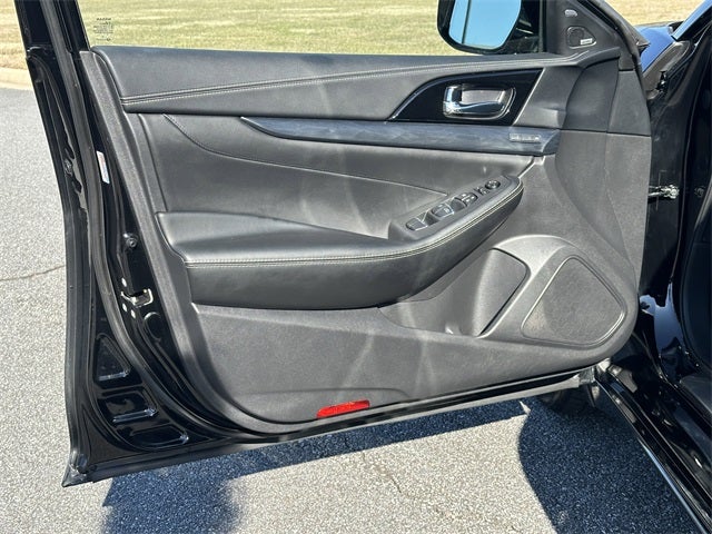 2023 Nissan Maxima Platinum