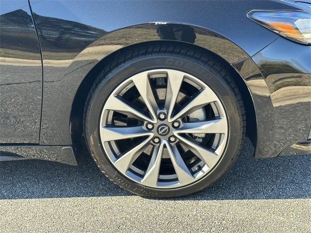 2023 Nissan Maxima Platinum