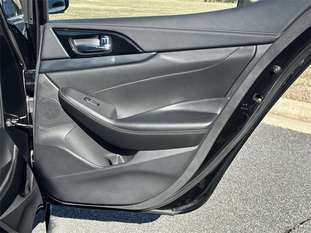 2023 Nissan Maxima Platinum