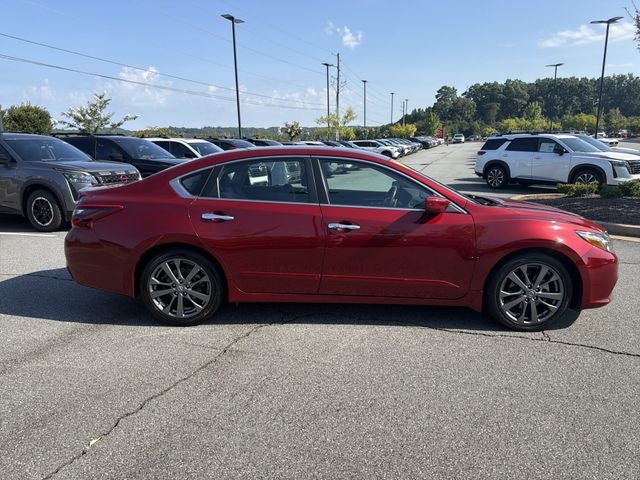 Used 2018 Nissan Altima SR with VIN 1N4AL3AP1JC257473 for sale in Holly Springs, GA