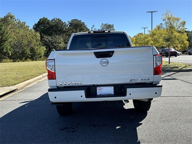 2024 Nissan Titan SV