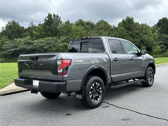 2024 Nissan Titan PRO-4X
