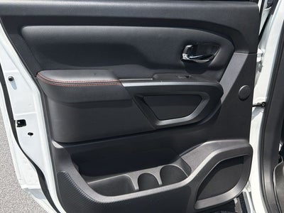 2024 Nissan Titan PRO-4X