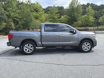 2024 Nissan Titan SV