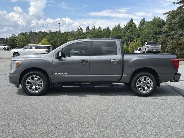 2024 Nissan Titan SV