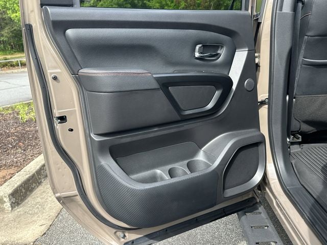 2024 Nissan Titan PRO-4X
