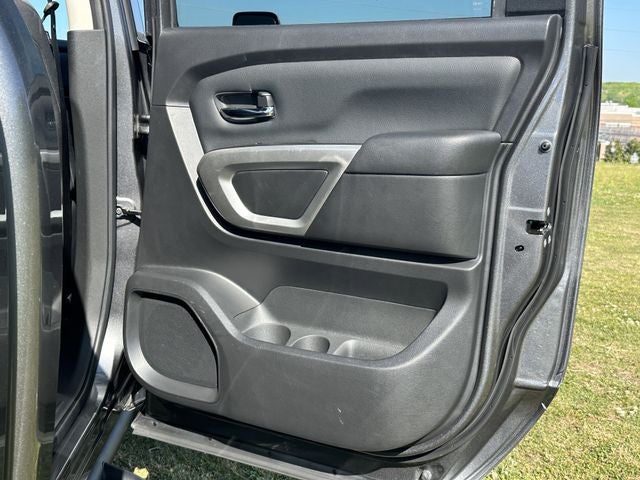 2024 Nissan Titan XD SV