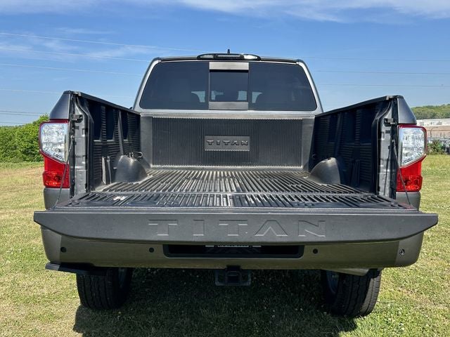 2024 Nissan Titan XD SV