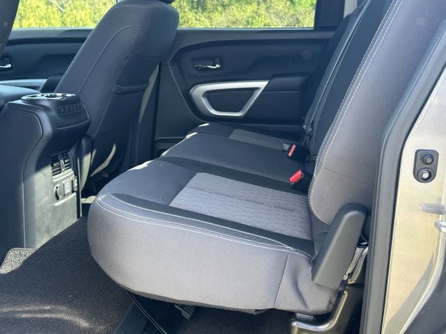 2024 Nissan Titan XD SV