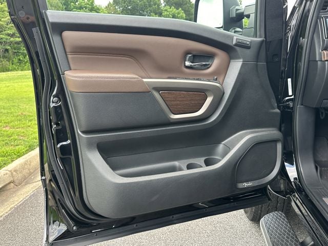 2024 Nissan Titan XD Platinum Reserve
