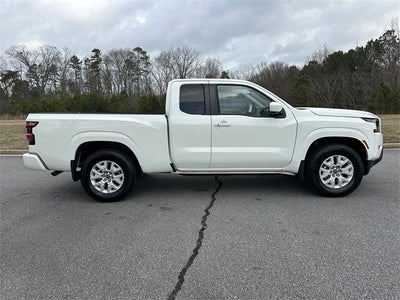 2024 Nissan Frontier SV