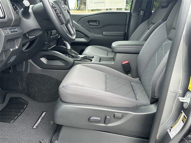 2026 Nissan Frontier SV Dark Armor