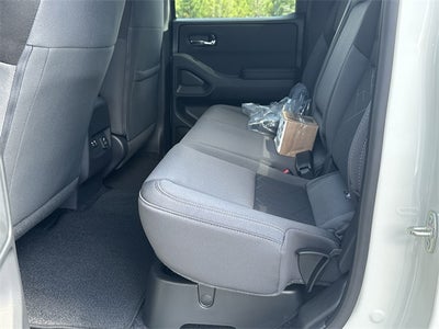 2025 Nissan Frontier SV