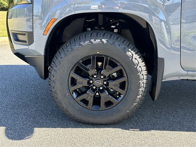 2026 Nissan Frontier SV Dark Armor 1" LIFT