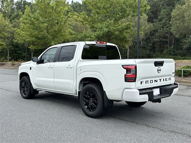 2026 Nissan Frontier SV Dark Armor
