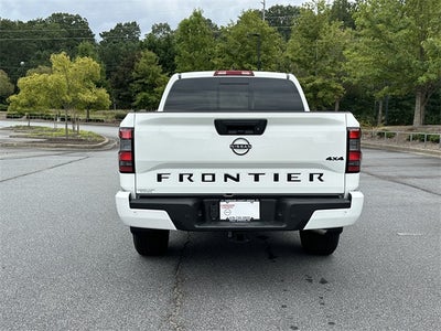 2026 Nissan Frontier SV Dark Armor