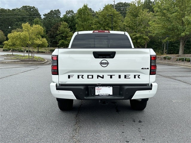2026 Nissan Frontier SV Dark Armor