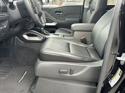 2024 Nissan Frontier SL