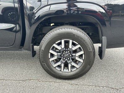 2024 Nissan Frontier SL