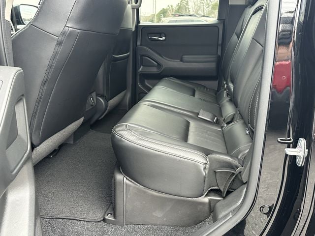 2024 Nissan Frontier SL