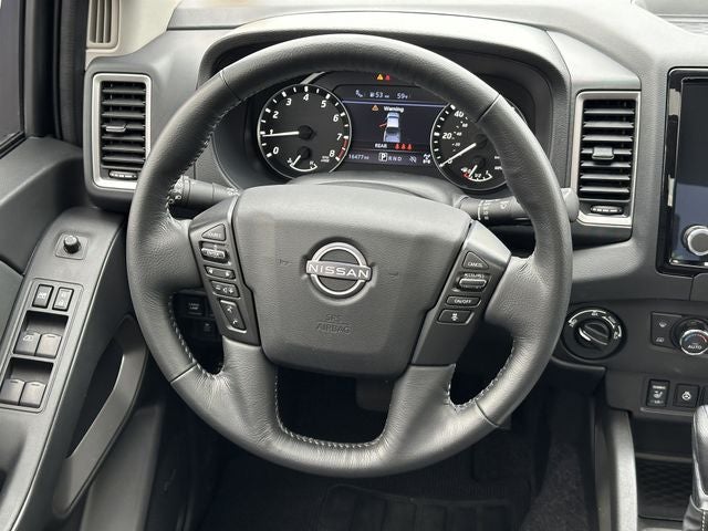 2024 Nissan Frontier SL