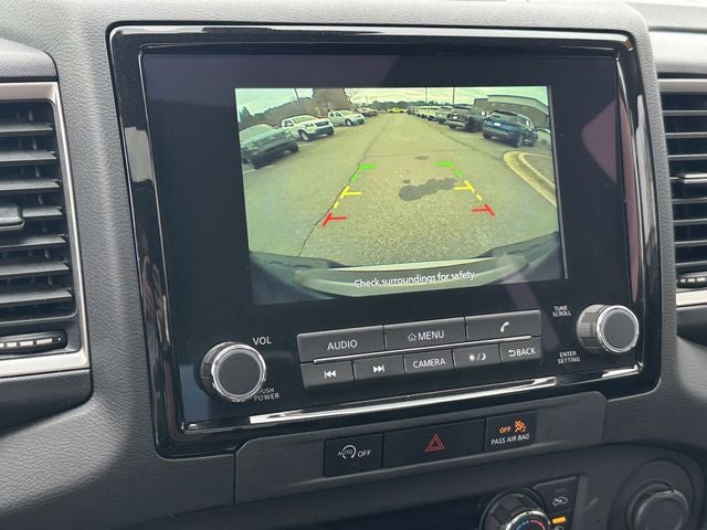 2024 Nissan Frontier SL