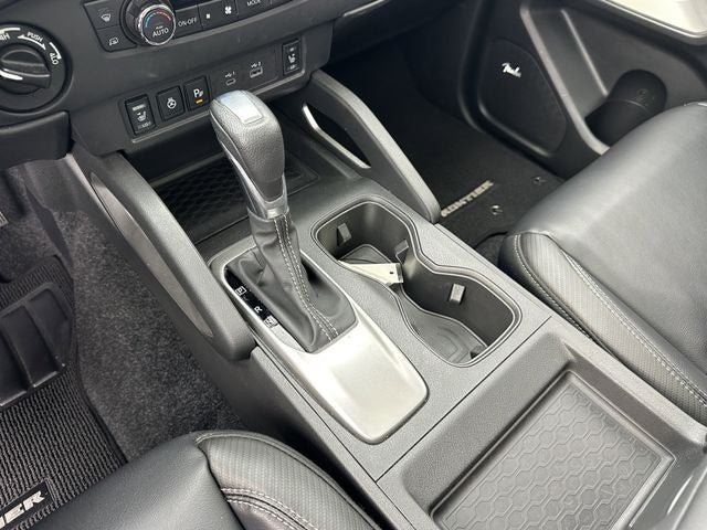 2024 Nissan Frontier SL