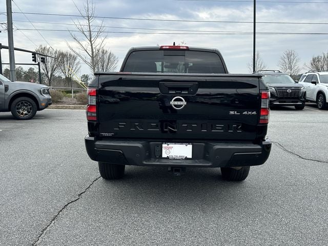 2024 Nissan Frontier SL