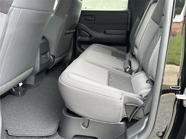 2026 Nissan Frontier SV Dark Armor