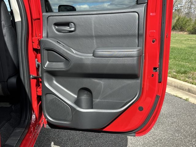 2023 Nissan Frontier S