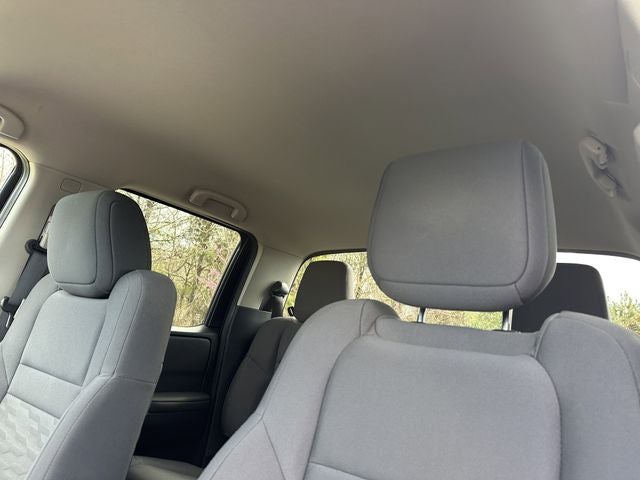 2023 Nissan Frontier S