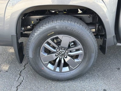 2027 Nissan Frontier SV