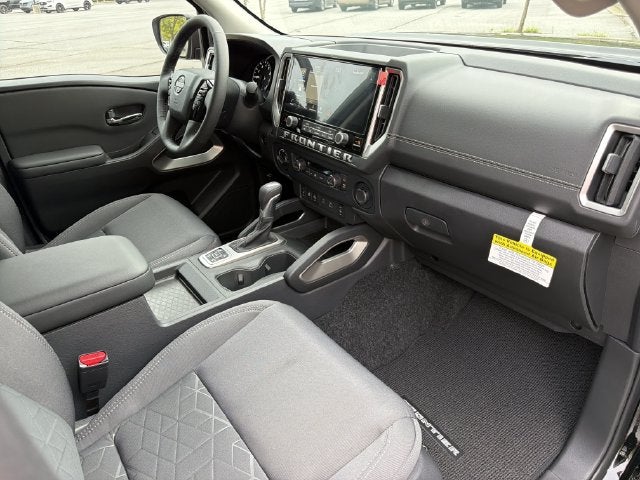 2027 Nissan Frontier SV