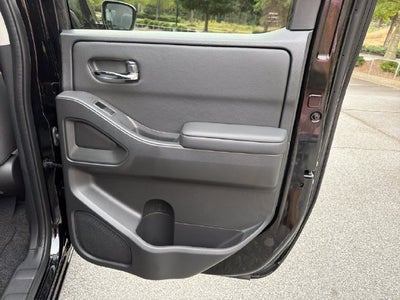 2027 Nissan Frontier SV