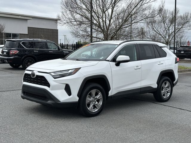 2022 Toyota RAV4 XLE