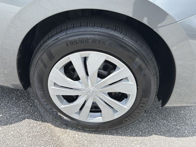 2025 Nissan Versa 1.6 S Manual
