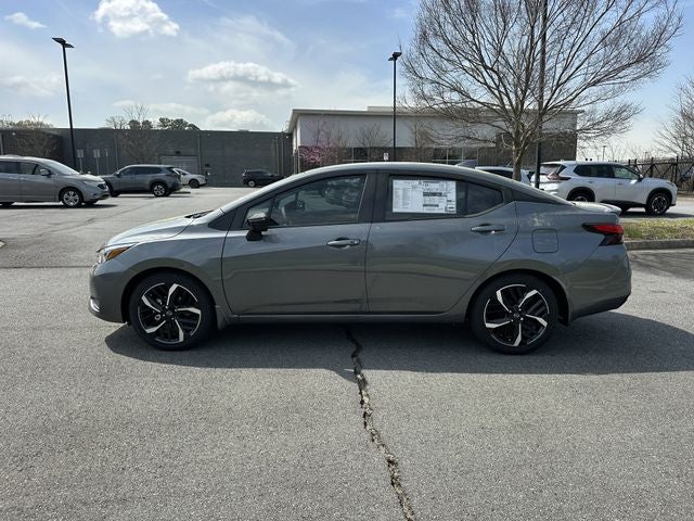 2025 Nissan Versa 1.6 SR