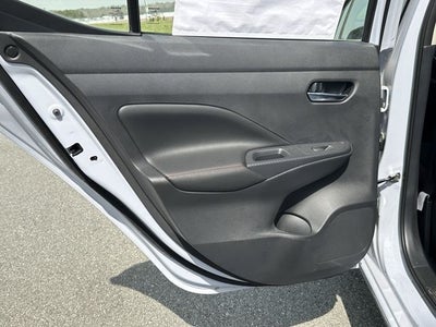 2025 Nissan Versa 1.6 SR