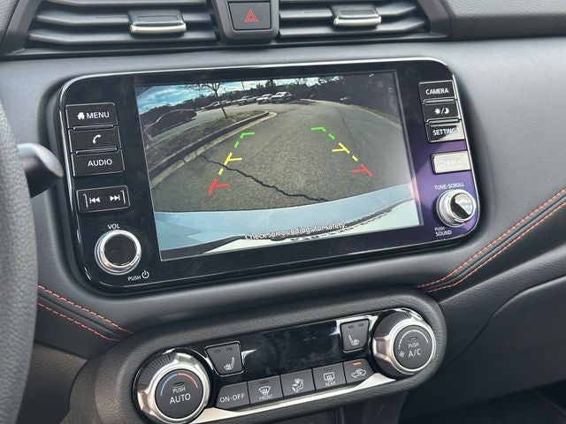 2025 Nissan Versa 1.6 SR