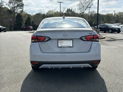 2025 Nissan Versa 1.6 SR