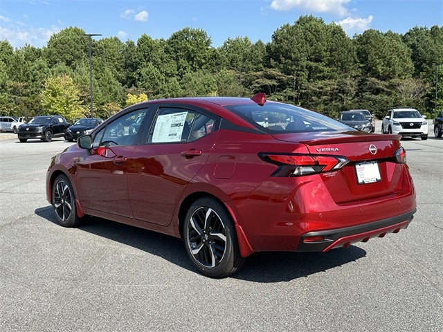 2025 Nissan Versa 1.6 SR