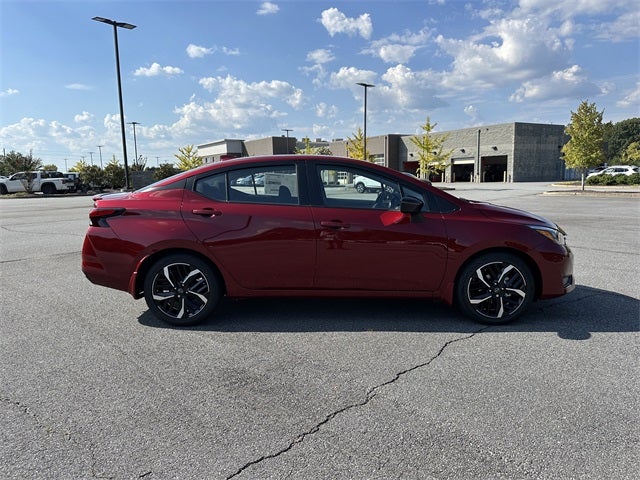 2025 Nissan Versa 1.6 SR