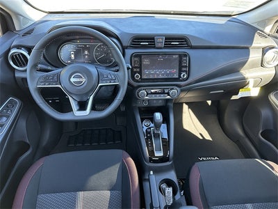 2025 Nissan Versa 1.6 SR