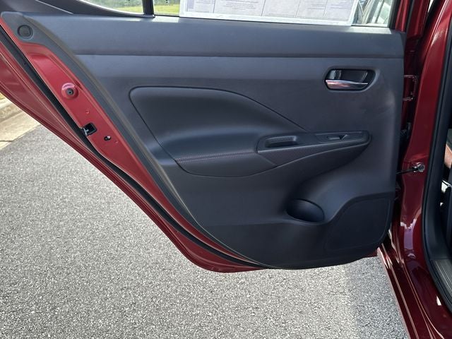 2025 Nissan Versa 1.6 SR