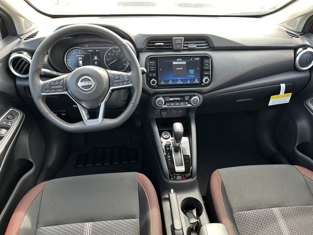 2025 Nissan Versa 1.6 SR