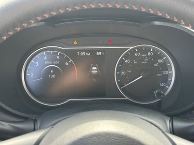 2025 Nissan Versa 1.6 SR