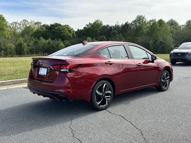 2025 Nissan Versa 1.6 SR